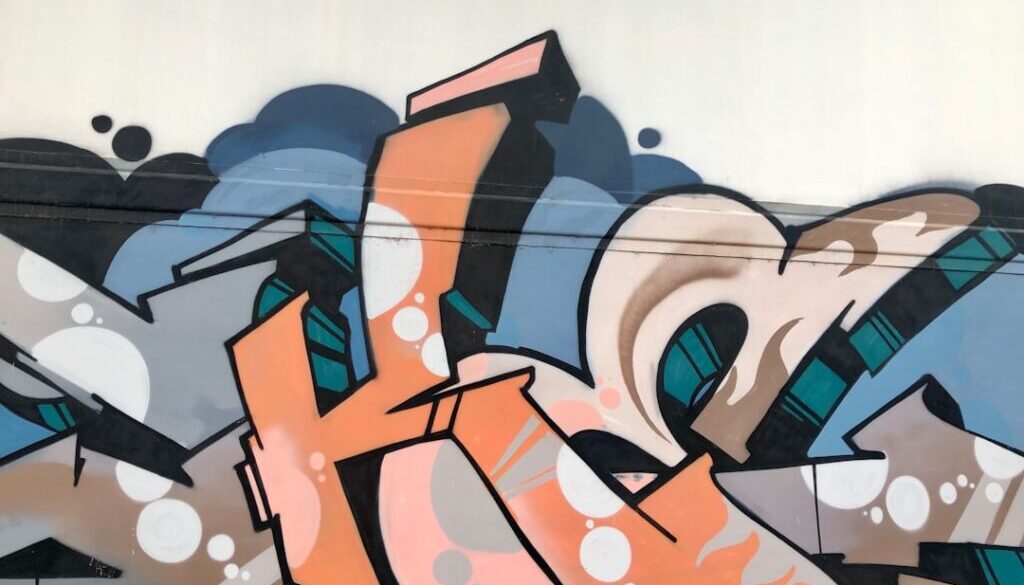 Sztuka uliczna w Wilnie – najciekawsze murale i instalacje