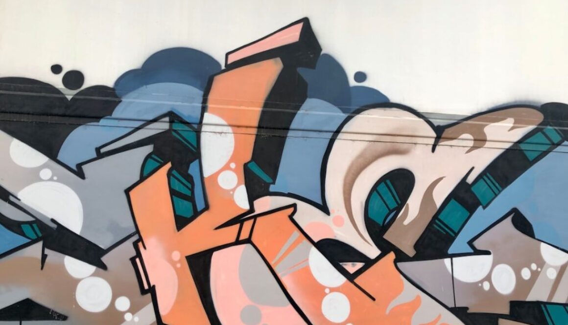 Sztuka uliczna w Wilnie – najciekawsze murale i instalacje